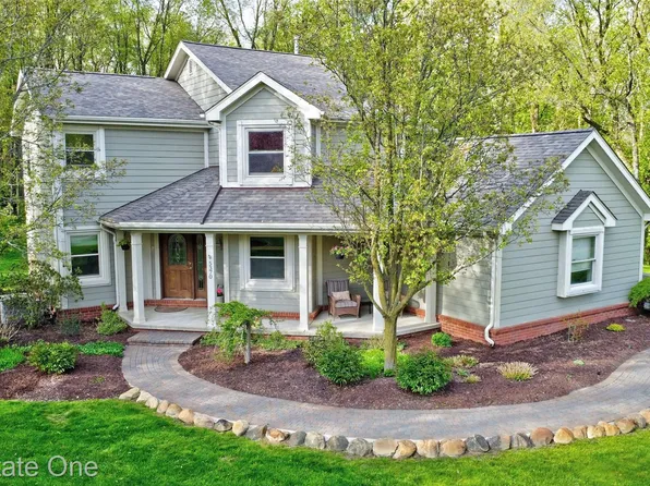 5370 Greenview Dr, Clarkston, MI 48348