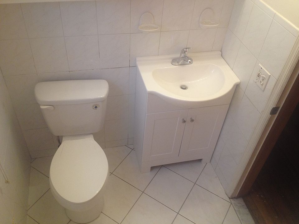 2nd image of 76 W 17th St #1