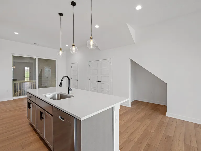 1109 SW 11th St — Photo 45
