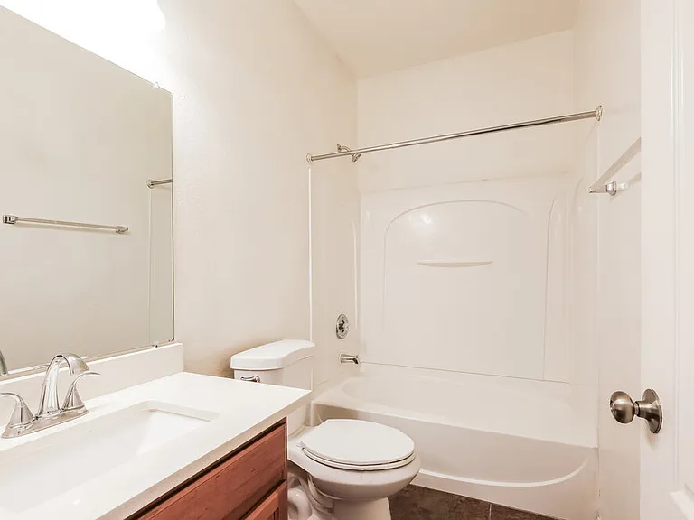 7342 W Saint Charles Ave — Photo 15