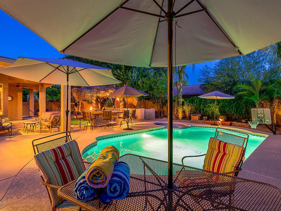 2nd image of 2403 E Hulet Dr