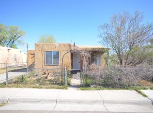 1009 Alta Monte Ave NW, Albuquerque, NM 87107