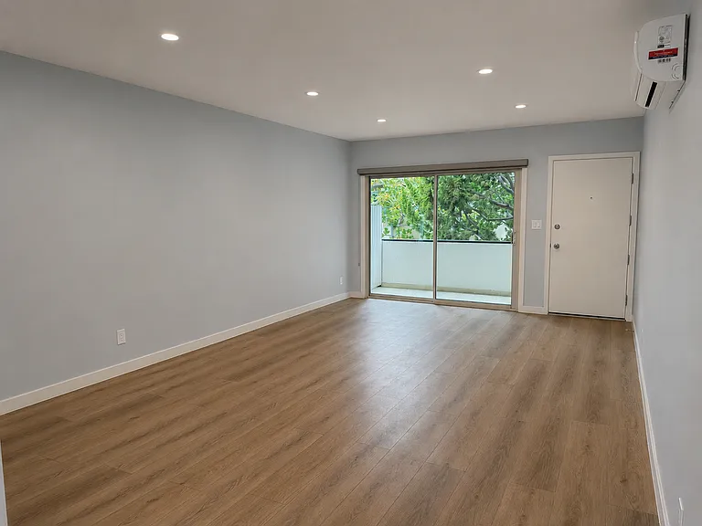 7718 Paseo Del Rey — Photo 2