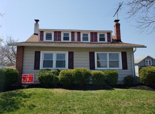 87 Castle Heights Ave, Pennsville, NJ 08070