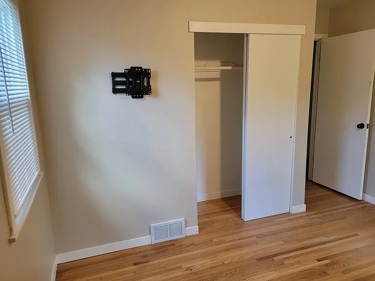 738 Belwood Dr — Photo 9