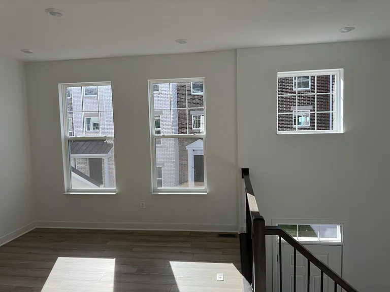 9321 Benton Dr — Photo 11