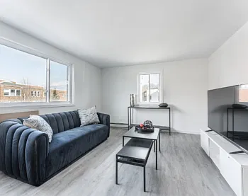7621 N Sheridan Rd #2H