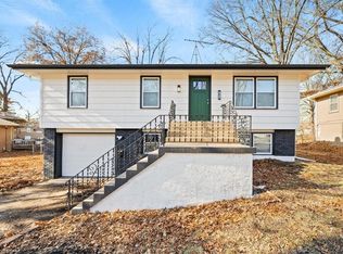 12012 Bennington Ave, Grandview, MO 64030