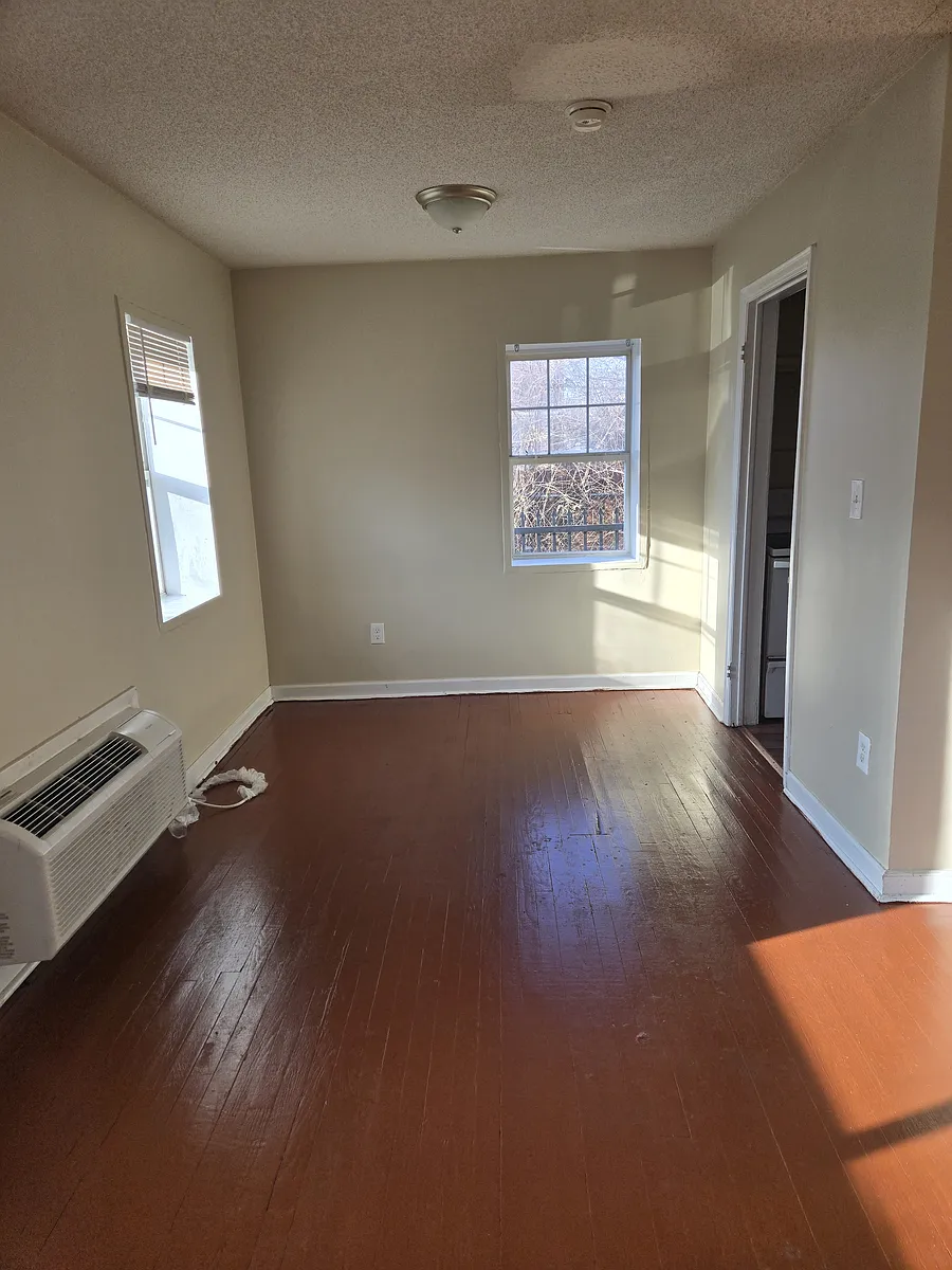 Building Photo - 3700 Pasadena St #8