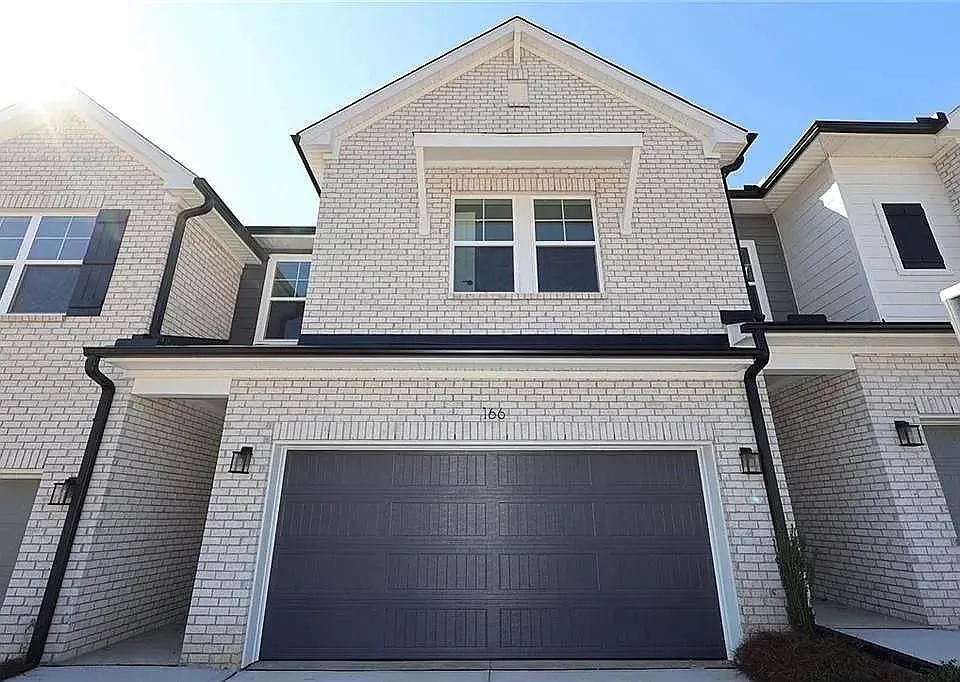 158 Redbud Rd