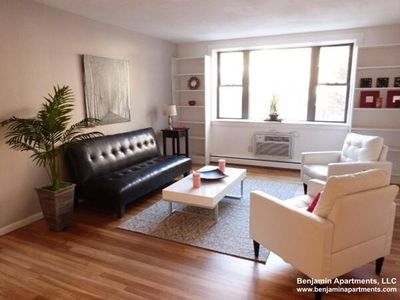 70 Jamaicaway, Boston, MA, 02130