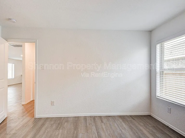 26735 Wilderye Cove Ln — Photo 9