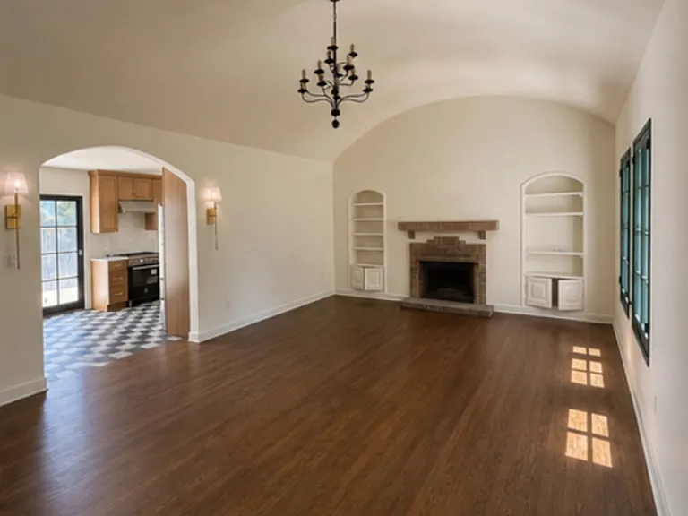 926 E Dryden St — Photo 2