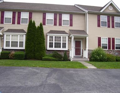 18 Hoag Ln, Aston, PA, 19014