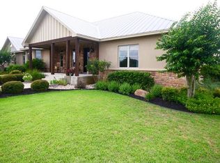 104 Valley View Dr E, Leander, TX 78641