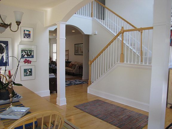 2nd image of 102 Linger St