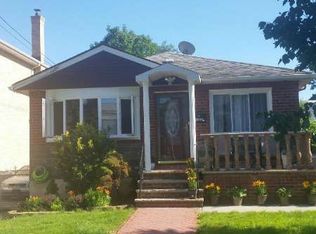 169-08 67th Ave, Flushing, NY 11365
