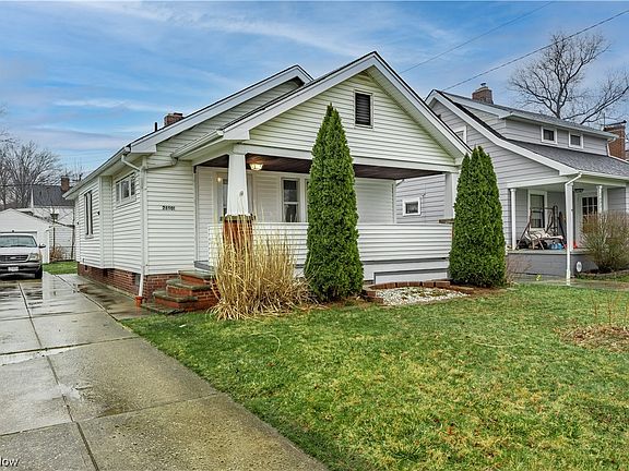 3rd image of 26901 Oriole Ave