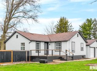 607 E Main St, La Fayette, IL