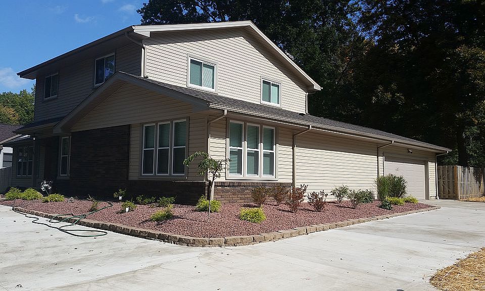 1st image of 795 Squirrel Hill Dr