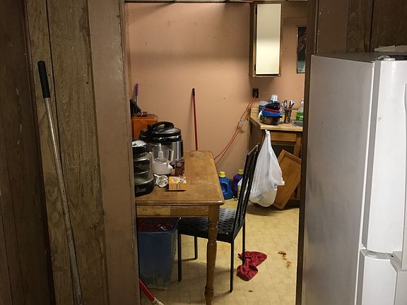 2nd image of 2112 N 27th St