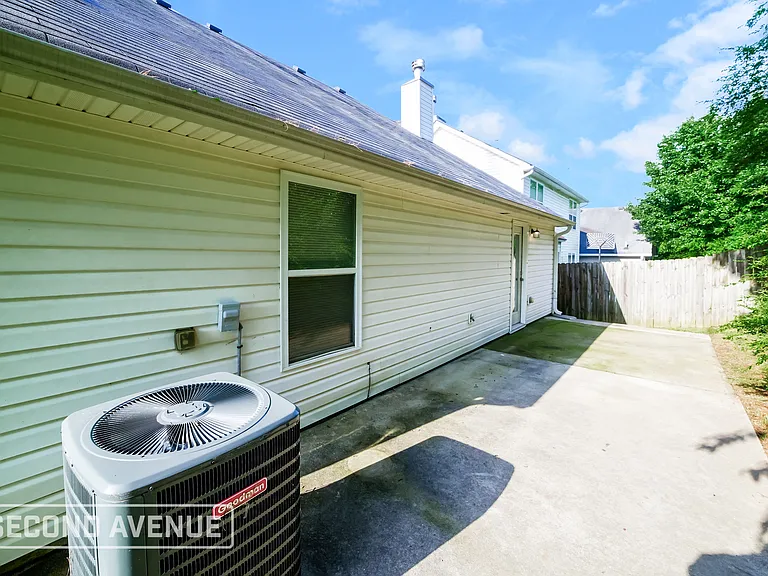 5012 Serenity Point Ln — Photo 15