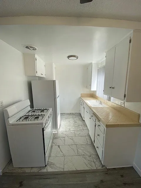 Floor plan 1 Bedroom. 1 Bathroom. 0 Half