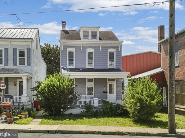 222 Pine St, Hamburg, PA 19526