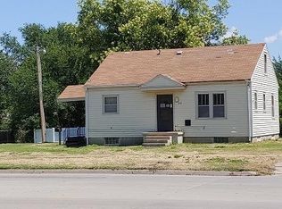505 N Fossil St, Russell, KS 67665
