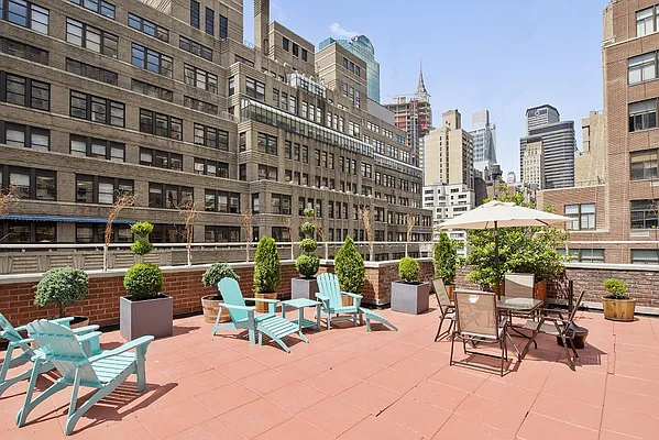 Rented by Keller Williams NYC | media 18