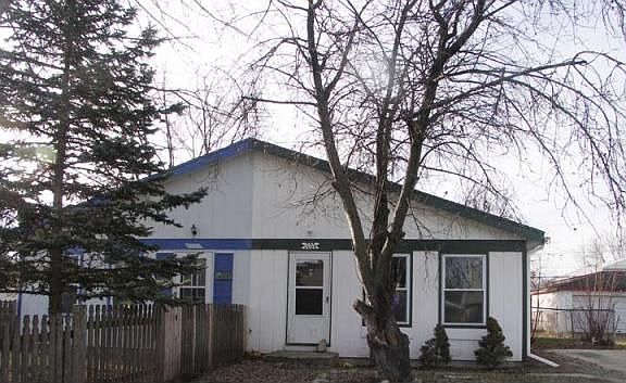 3rd image of 206 Laurel Dr #B