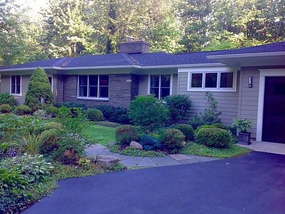2nd image of 46 Parker Dr