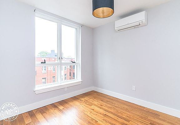 5th image of 680 E 21st St #4D