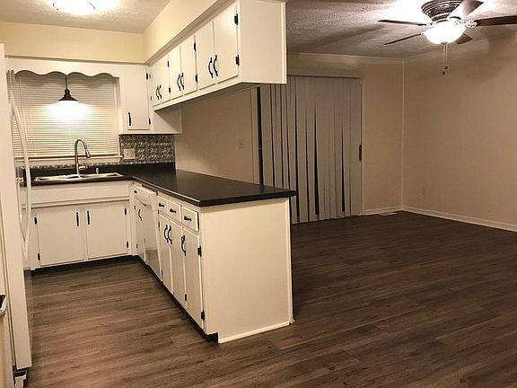 Kitchen & Dining room