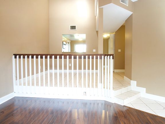 4th image of 4192 SW 87th Ter #4192