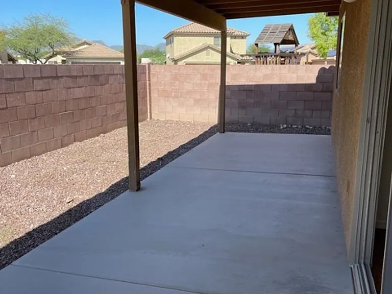 2057 W Silver Meadow Pl — Photo 18