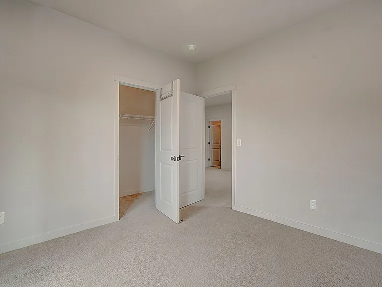 13000 NE 24th Cir — Photo 9