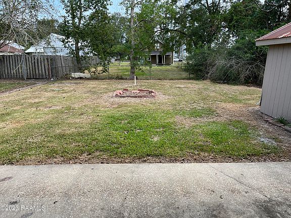 4th image of 209 N Charles Campbell Ave