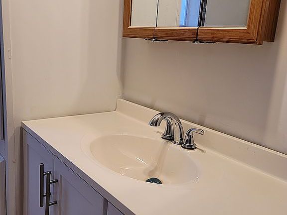 2nd image of 111 Bennett Dr NE
