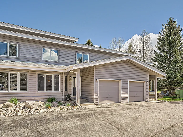 880 Homestead Dr #H33 — Photo 1