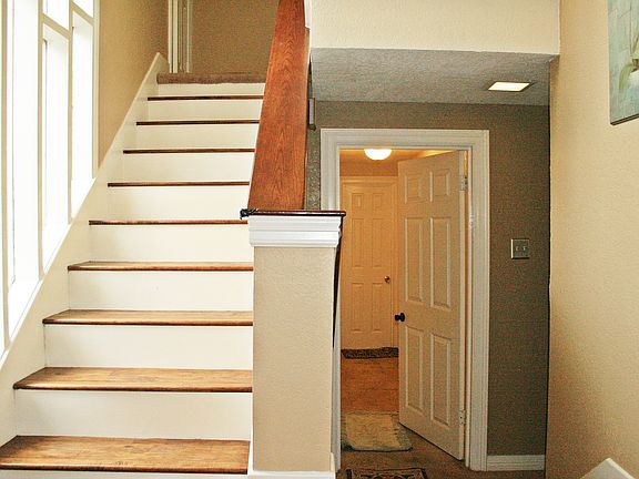 2nd image of 8434 Gladwood Ln