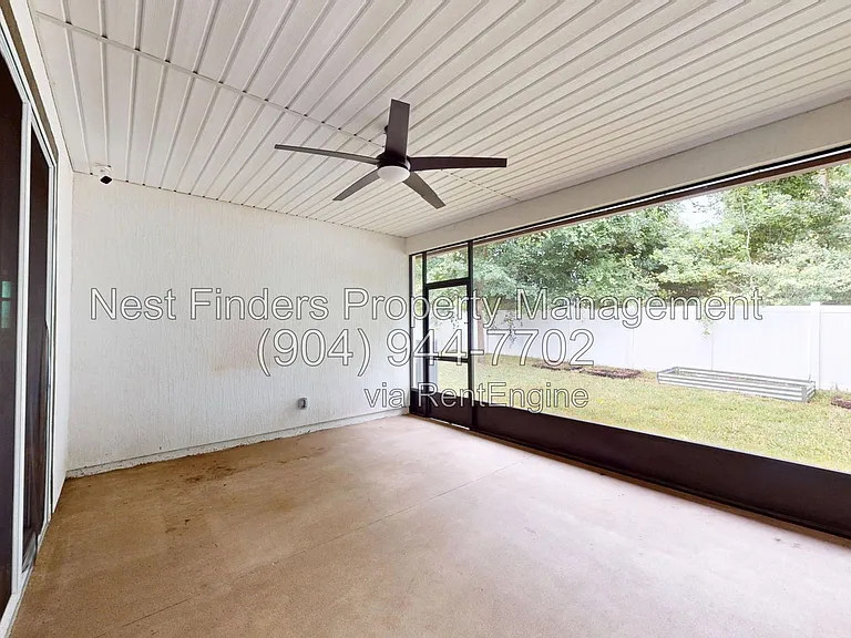 2704 Daylily Ln — Photo 29