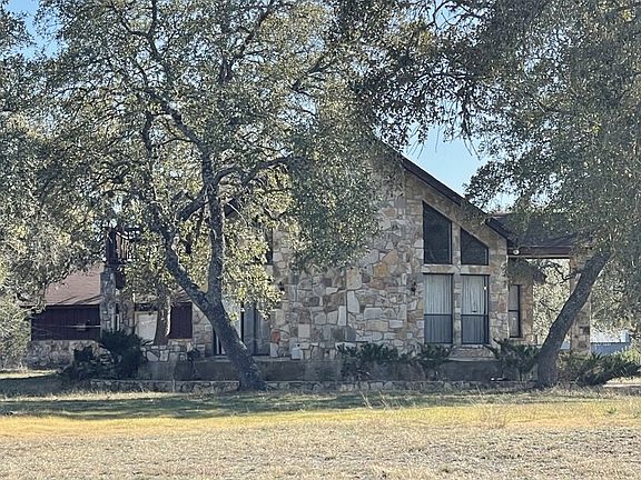 4th image of 473 County Road 385