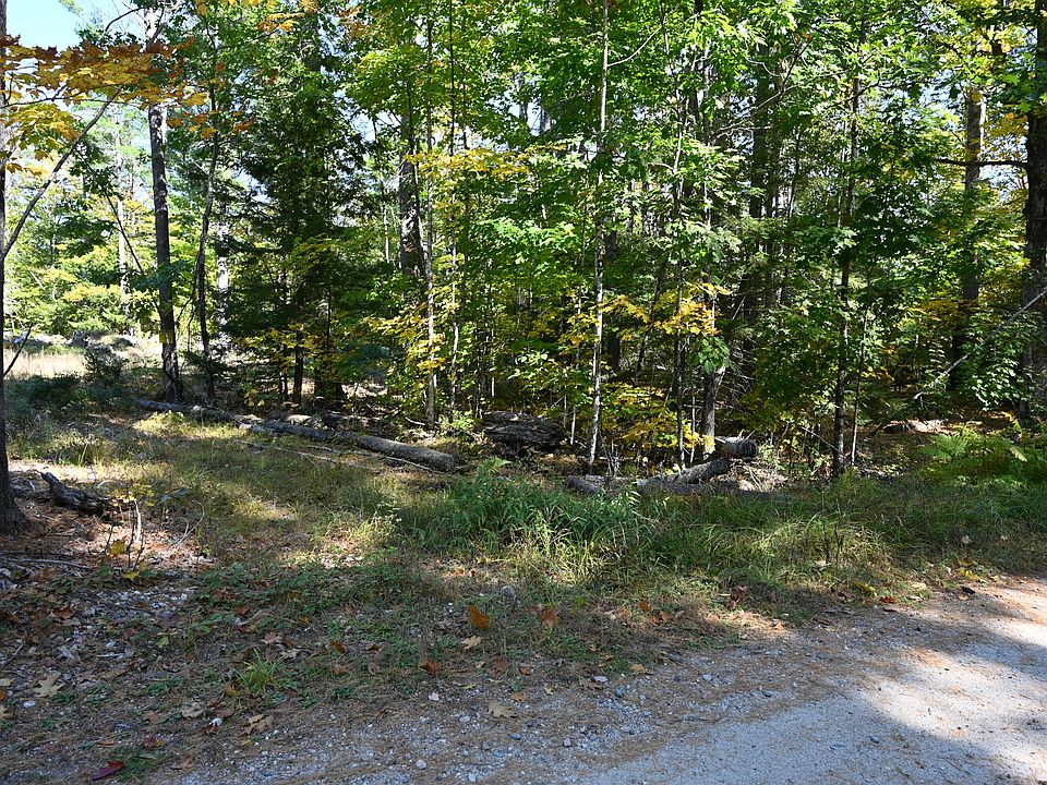 1st image of 411 Middle Road