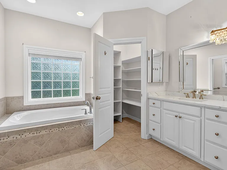 Primary Bath and Linen Closet