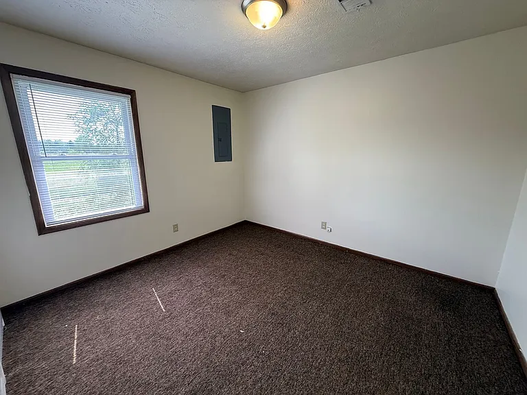 3743 N 250 W — Photo 8