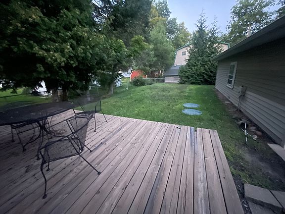 2nd image of 2262 Greenwood Rd
