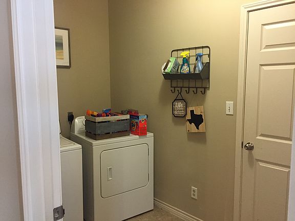 5th image of 1702 Kingwood Dr