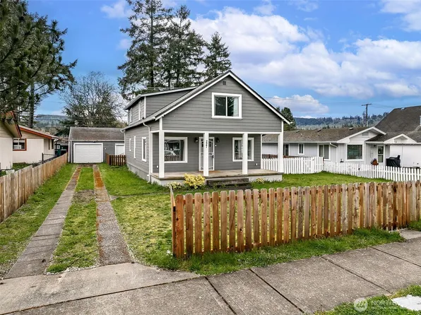 227 Mashell Avenue N, Eatonville, WA 98328