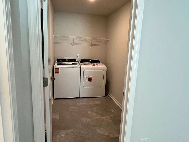 720 Branthurst Dr — Photo 14